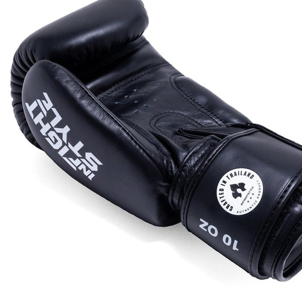 Classic Leather - Black (Classic logo) - Muay Thai Boxing Gloves